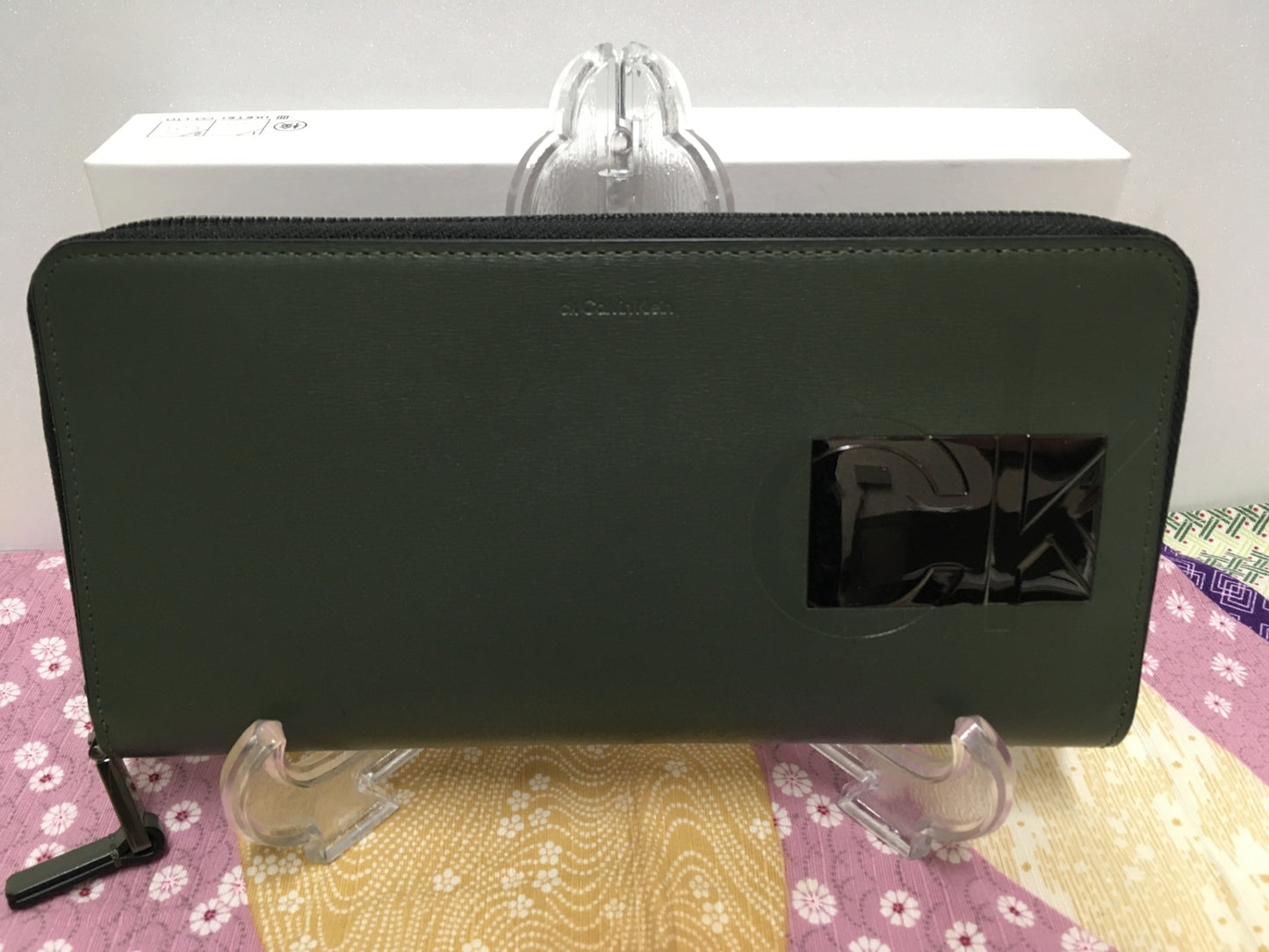※送料無料※ CK CALVIN KLEIN シーケーカルバンクライン 長財布 ラウンドファスナー バンシー 中古 囗G