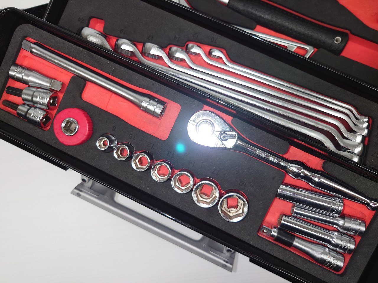 KTC 工具セット(33点)ケース付き SK35621WZGBK 販売終了品 囗T巛