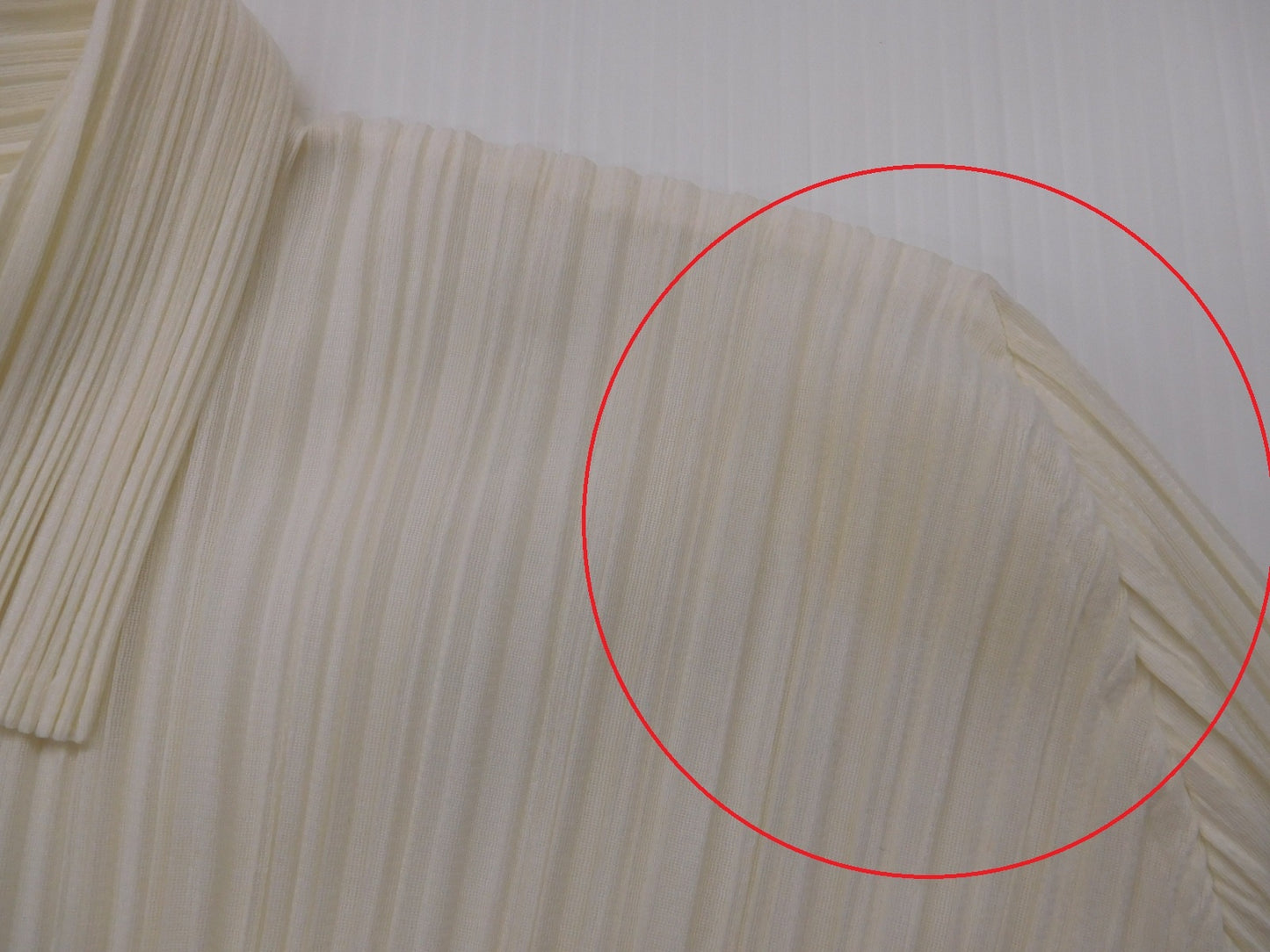 ISSEY MIYAKE イッセイミヤケ PLEATS PLEASE 長袖シャツ ベージュ size:表記なし 数か所シミあり囗T巛