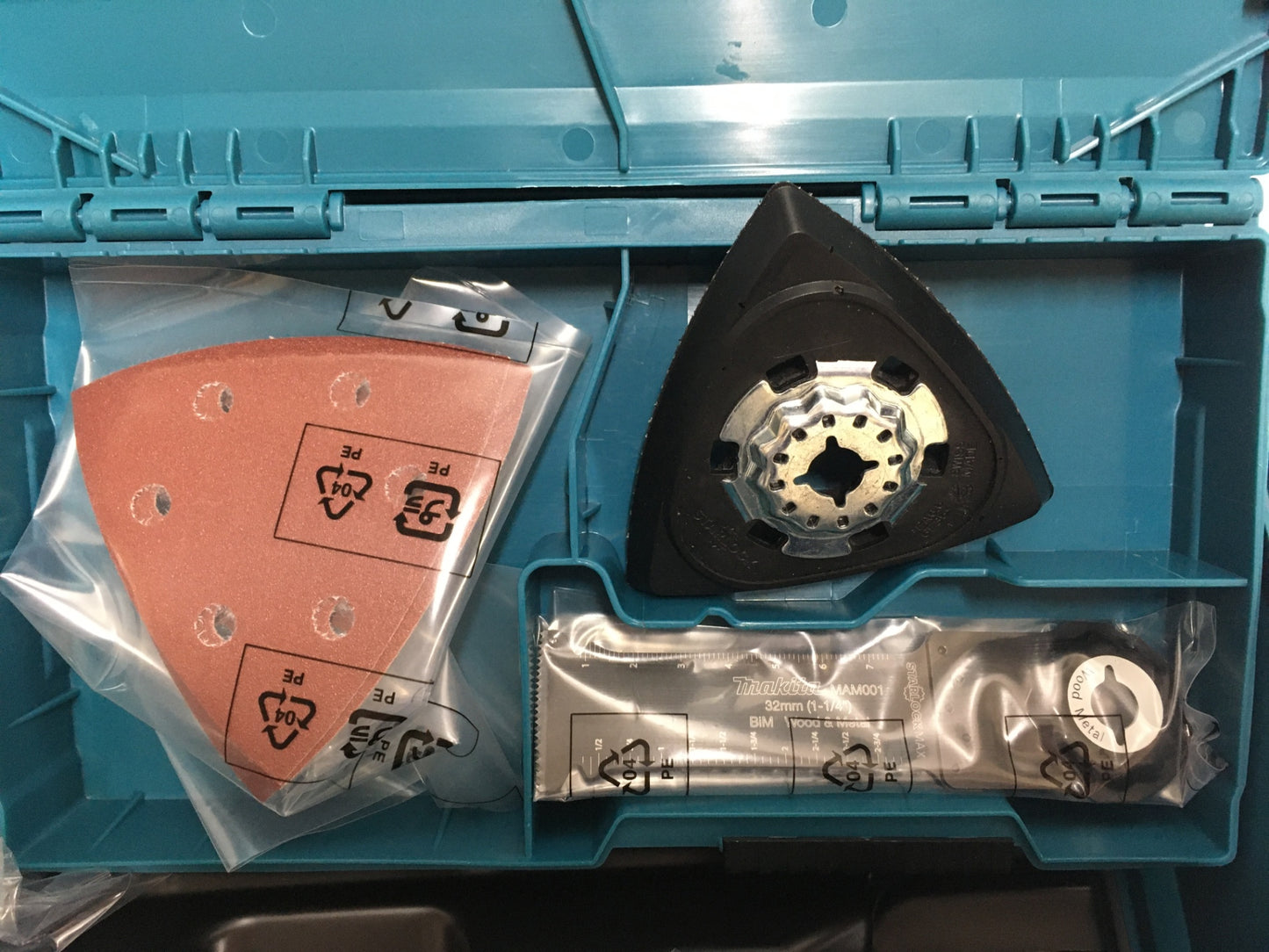 ※送料無料※ マキタ makita 充電式マルチツール TM001GRDX セット品 2024年製 未使用品 囗G