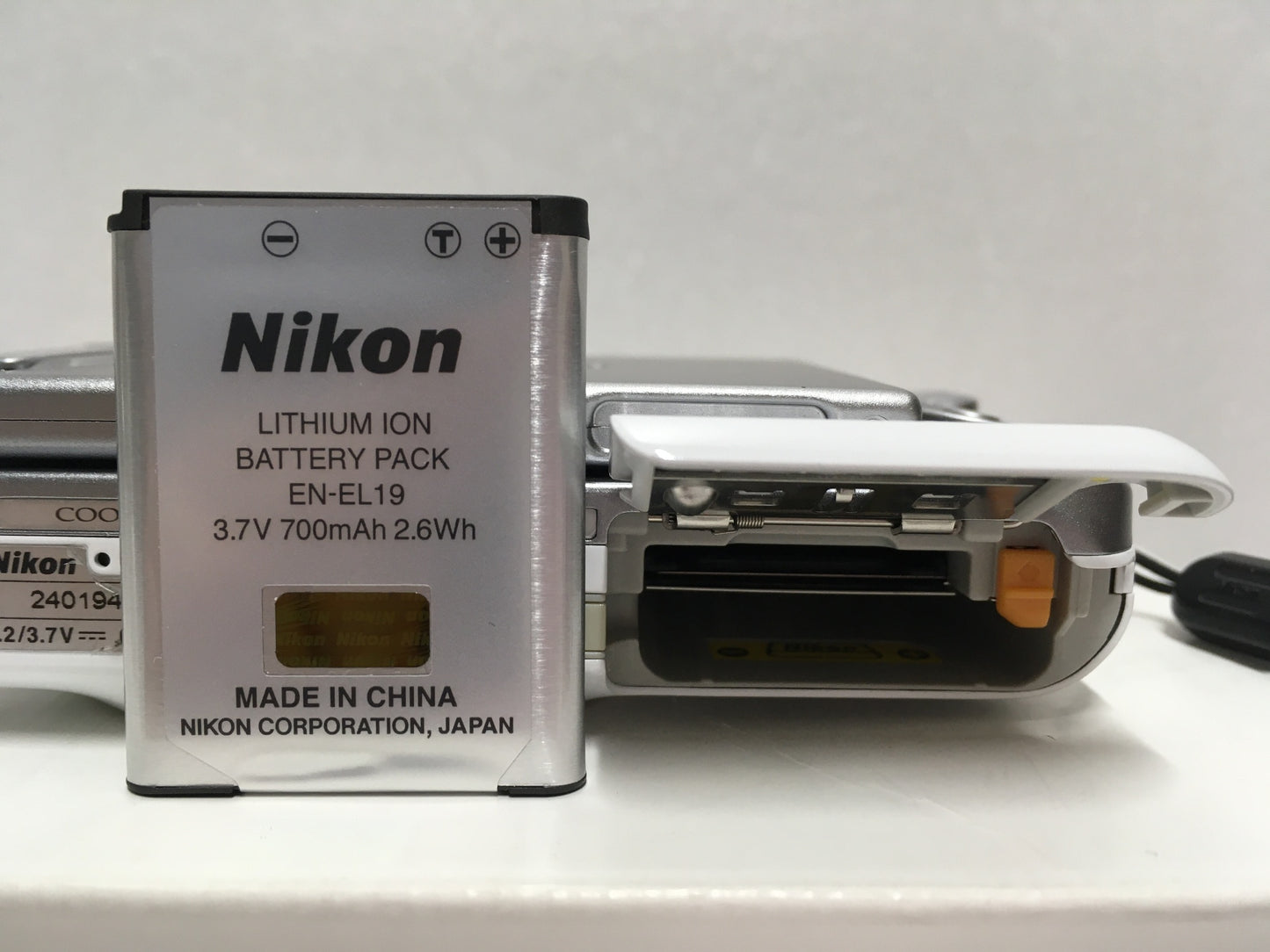 ※送料無料※ Nikon COOLPIX S6600 コンパクトデジタルカメラ 未チェック ジャンク品 囗G