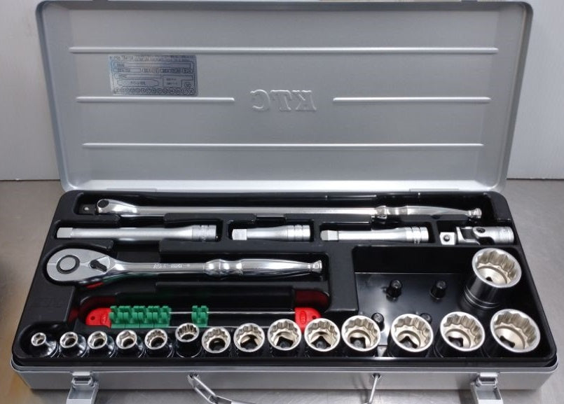 未使用品 KTC 12.7sq(1/2)ソケットレンチセット TB415X 囗T巛