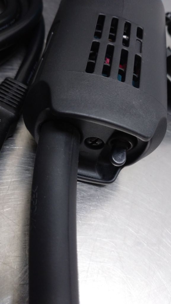 中古美品 マキタ 100mmディスクグラインダー No.9553B 囗T巛