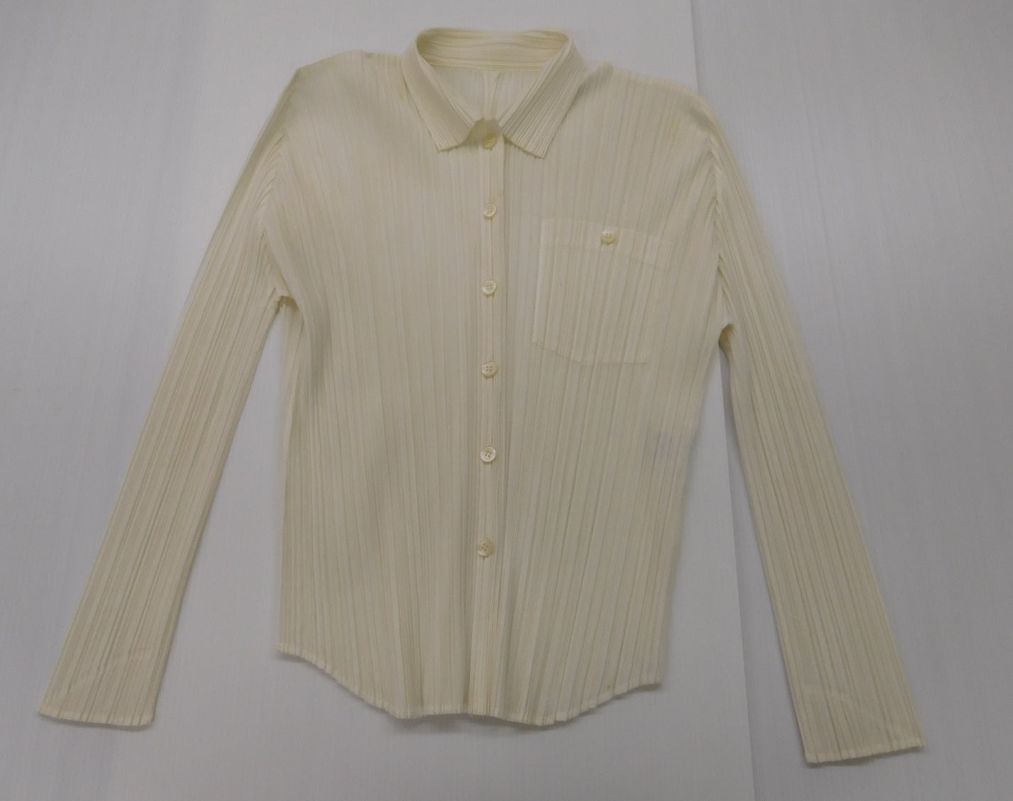 ISSEY MIYAKE イッセイミヤケ PLEATS PLEASE 長袖シャツ ベージュ size:表記なし 数か所シミあり囗T巛