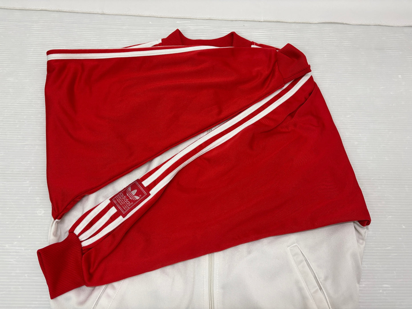 アディダス トラックジャケット ジャージ サイズS adidas