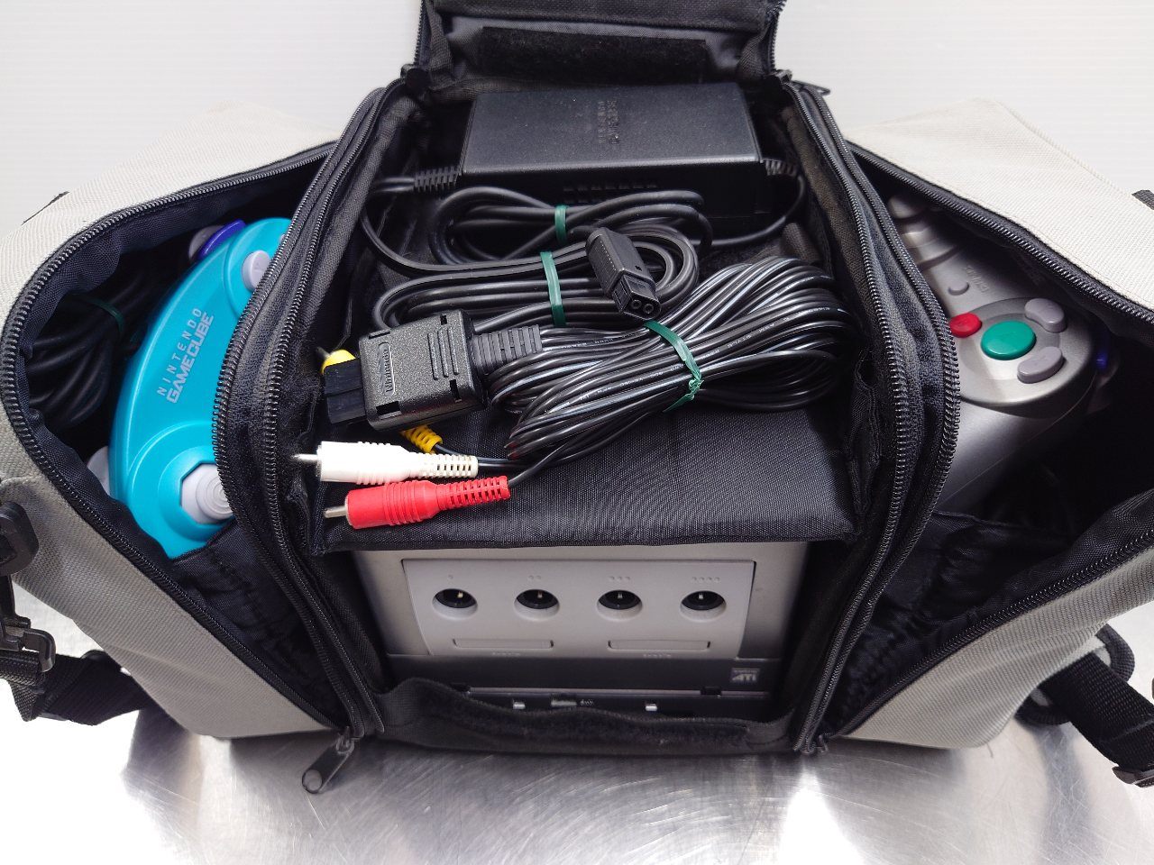 任天堂 ゲームキューブ シルバー ジャンク品 ステーショナリーバッグ付き 囗T巛