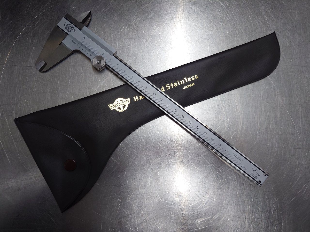 中村製作所 KANON 200mmステンレスノギス ケース付き 囗T巛