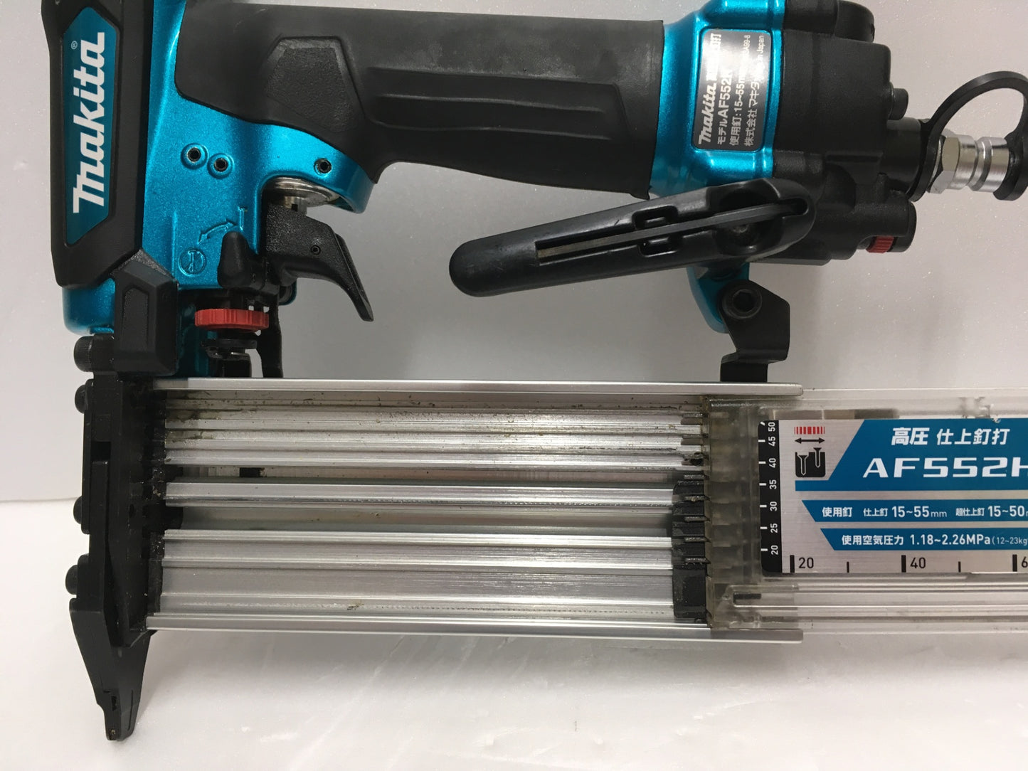 ※送料無料※ マキタ makita 高圧仕上釘打 フィニッシュネイラ AF552HM 未チェック ジャンク品 囗G