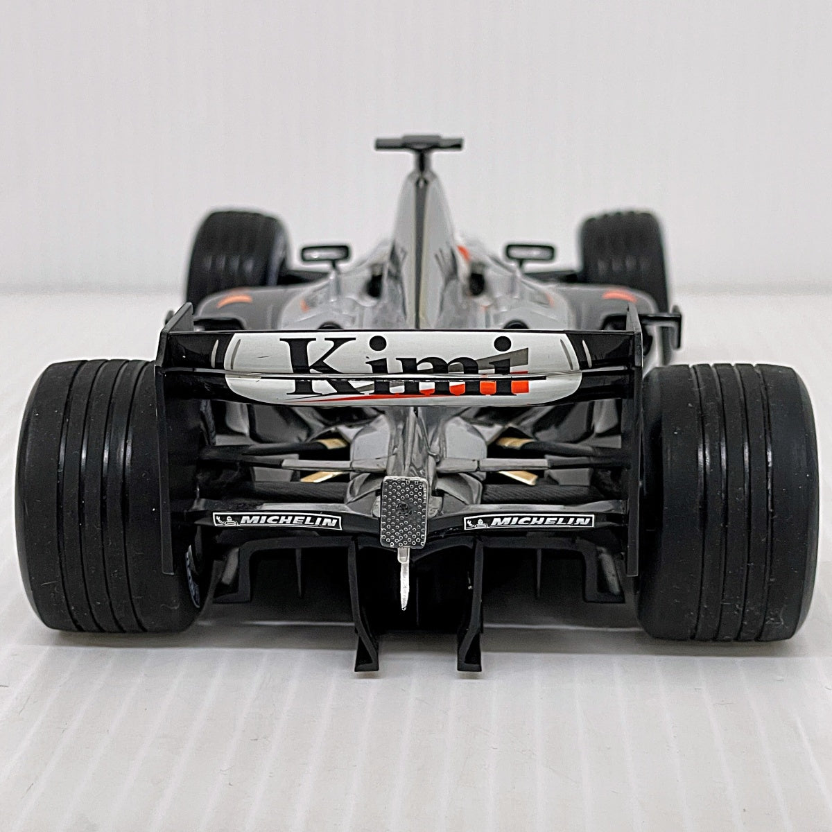 MINICHAMPS ミニチャンプス 1/18 ダイキャスト F1ミニカー マクラーレン・メルセデス MP4/19 #6 キミ・ライコネン