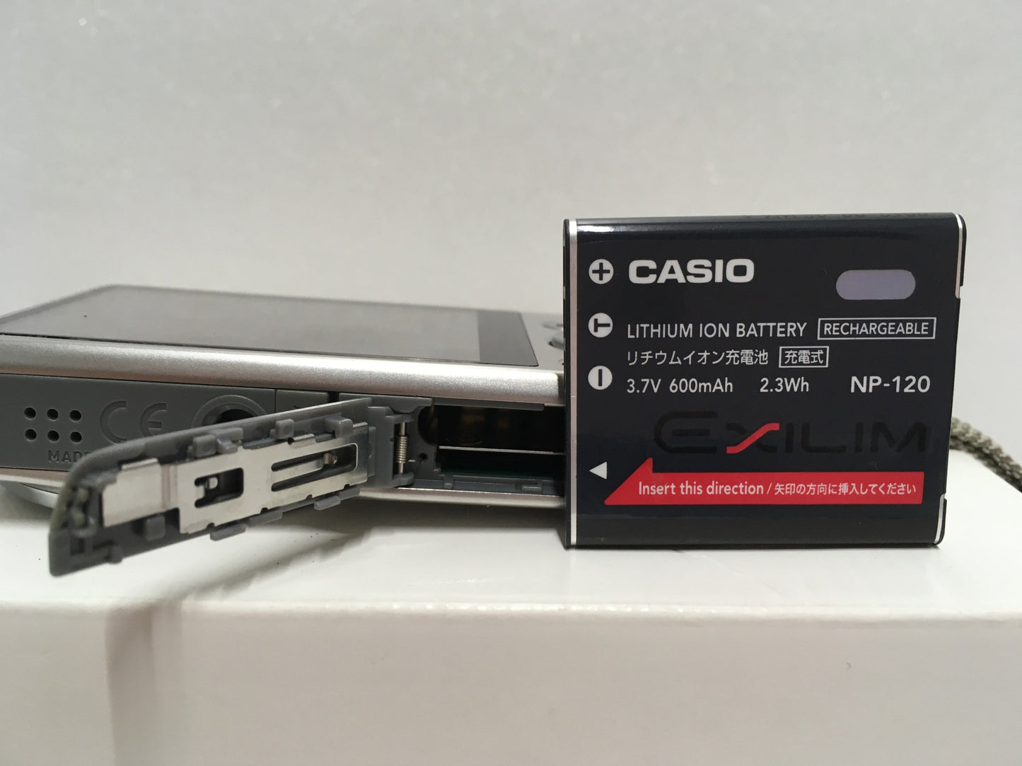 ※送料無料※ CASIO EXILIM EX-ZS25 コンパクトデジタルカメラ 未チェック ジャンク品 囗G