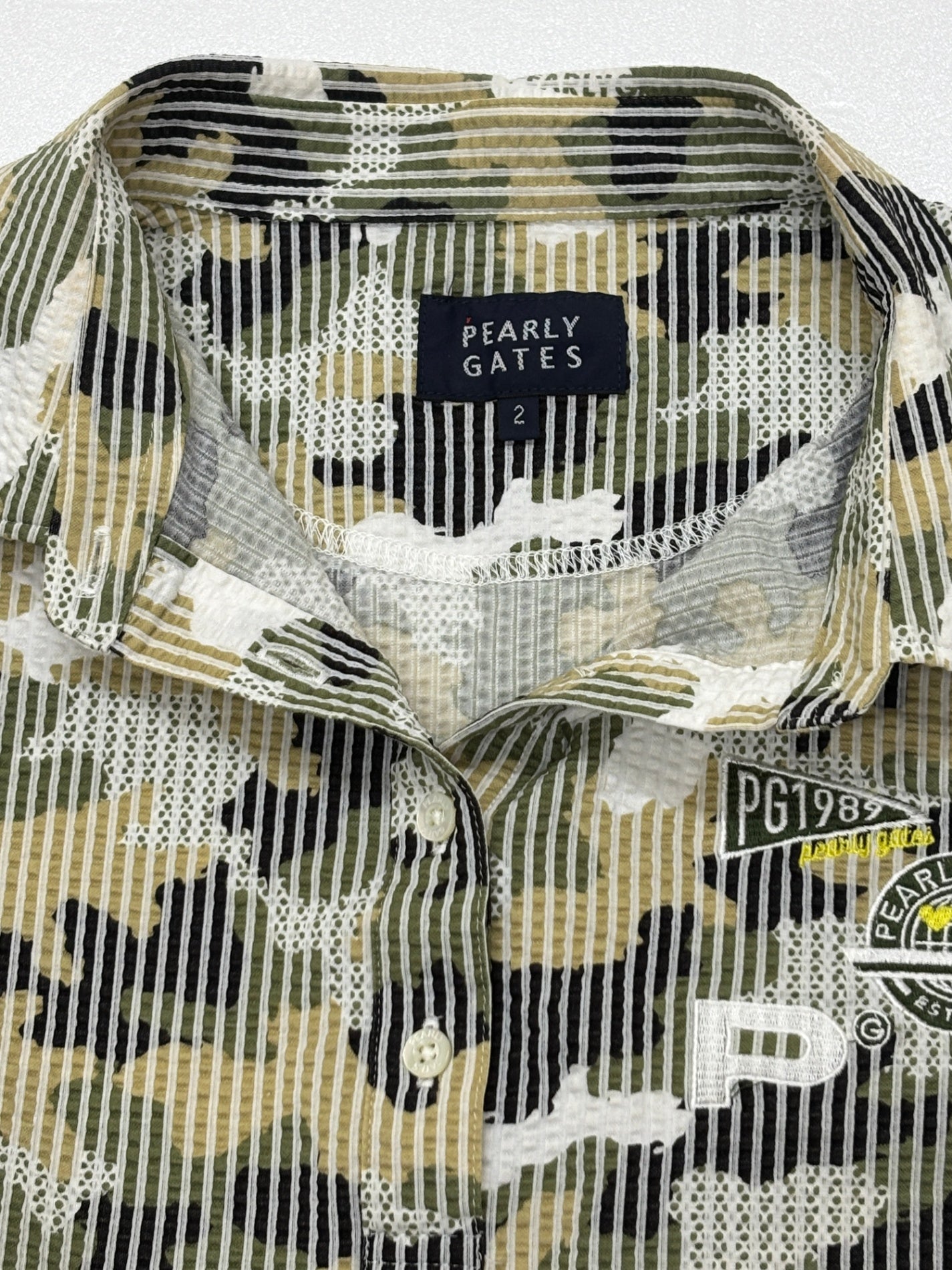 ※送料無料※ PEARLY GATES パーリーゲイツ レディース ストレッチサッカー 半袖シャツ カモフラ柄 表記サイズ2 古着 囗G