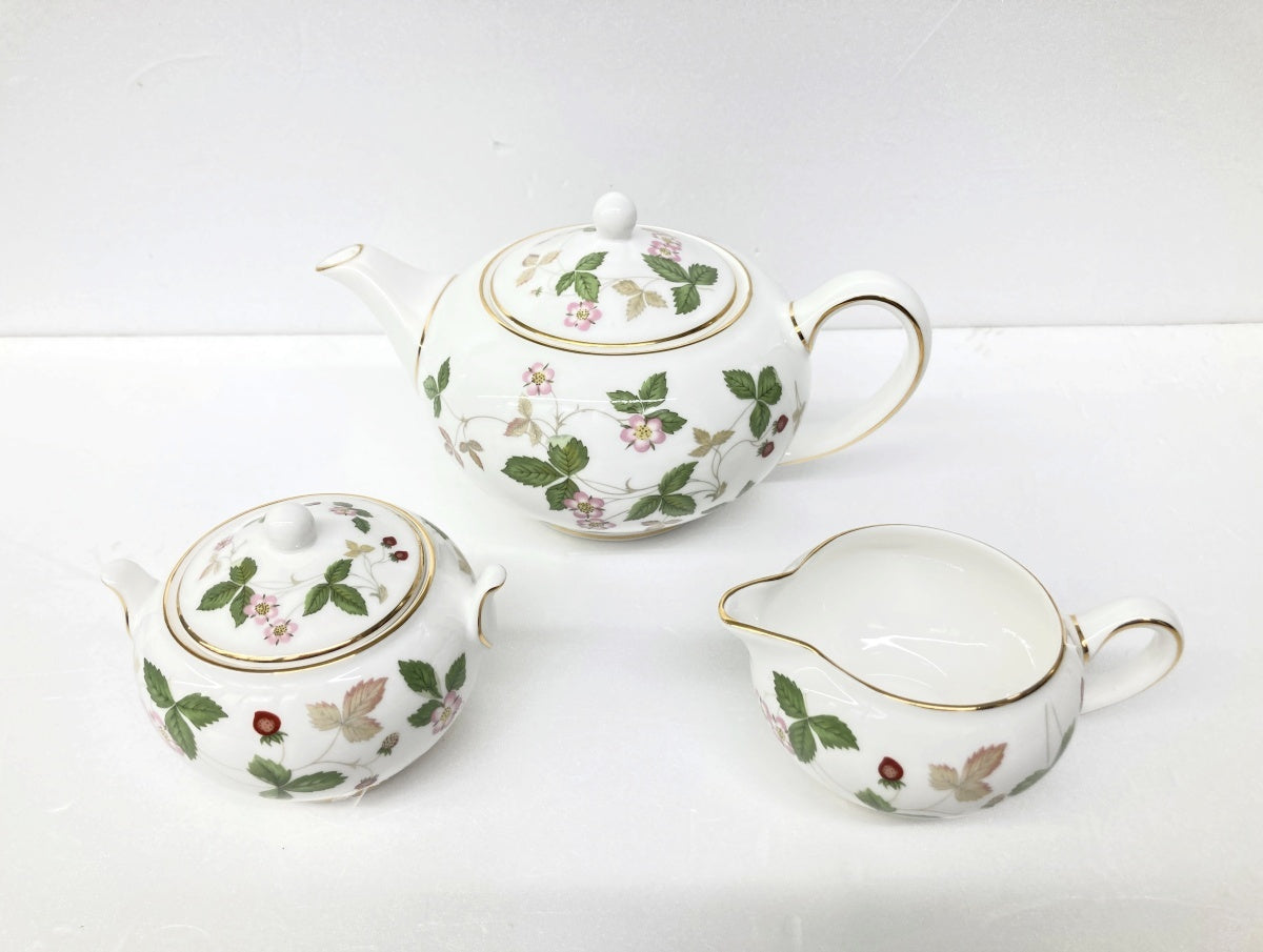 WEDGWOOD ワイルドストロベリー ティーセット