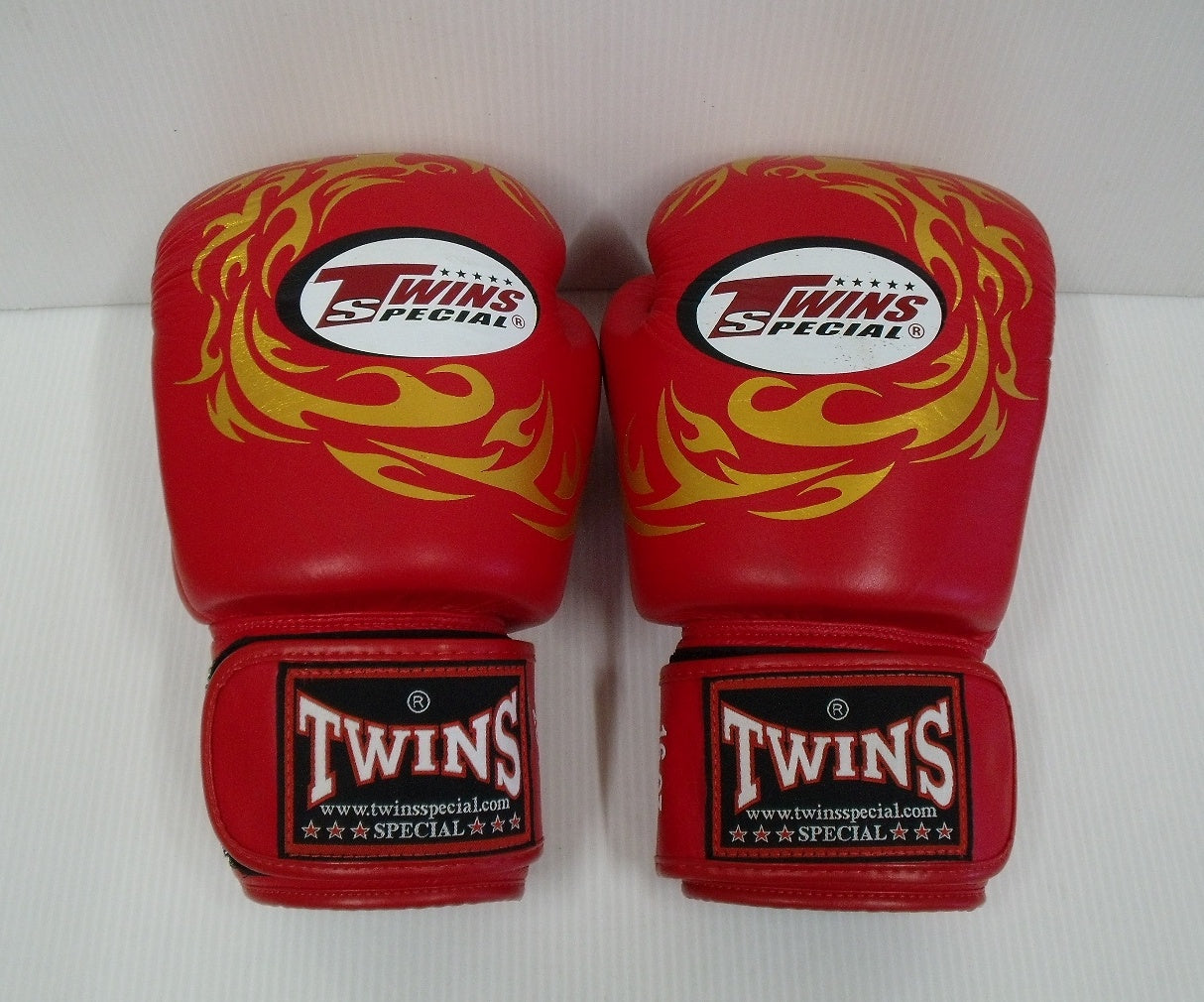 TWINS SPECIAL ボクシンググローブ 16oz レッド囗T巛