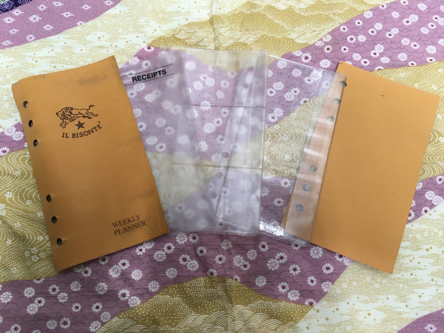 ※送料無料※ IL BISONTE イルビゾンテ フラップシステム手帳 6穴 B6サイズ 中古 囗G