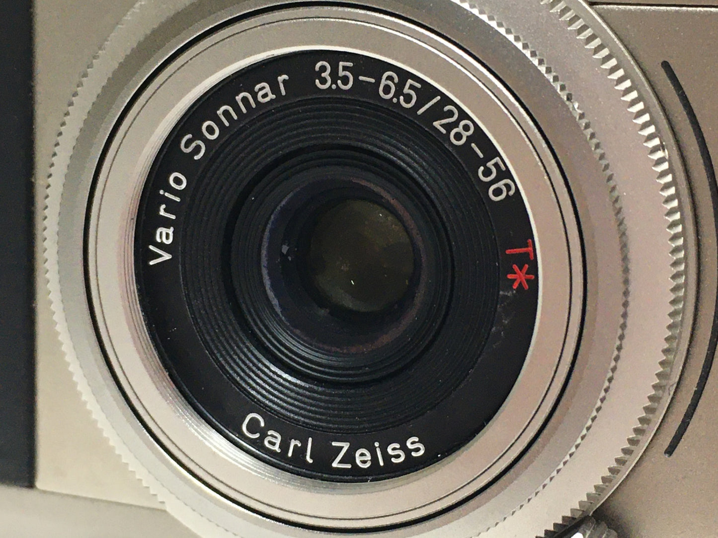 ※送料無料※ CONTAX TVS コンパクトフィルムカメラ 未チェック ジャンク品 囗G
