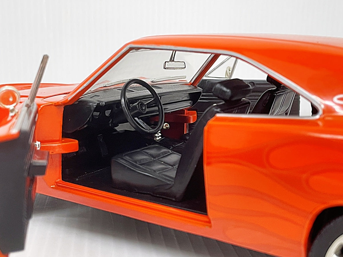HotWheels ホットウィール 1/18 ダイキャストミニカー ’69 ダッジチャージャー オレンジ