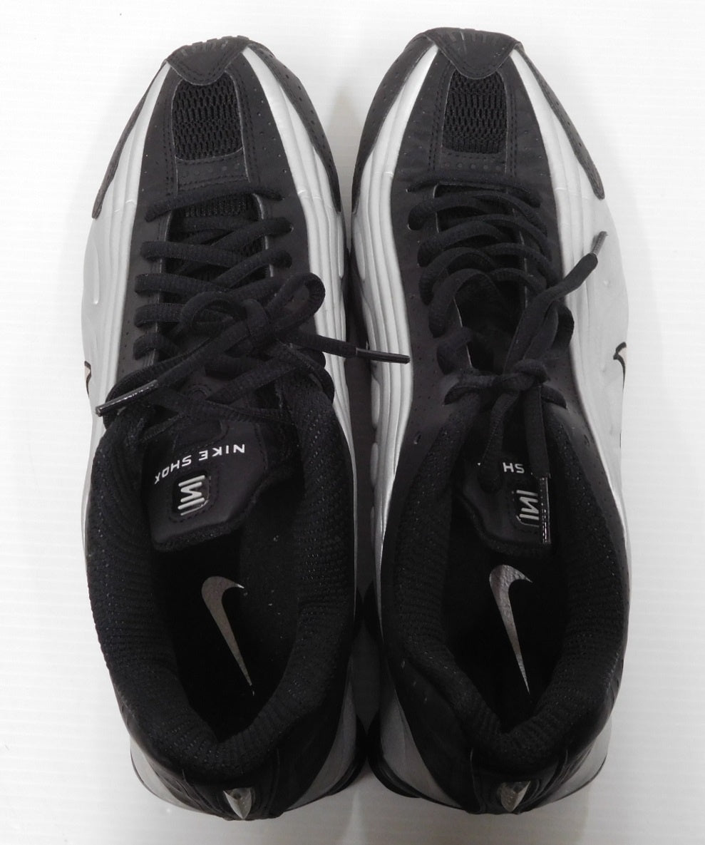 NIKE ナイキ Shox R4 スニーカー 104265-045 ブラック 中古 size:27.5cm囗T巛