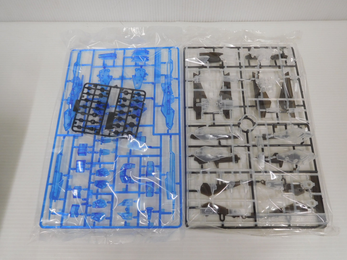 HG 1/144 MSZ-006 ゼータガンダム クリアカラーバージョン ガンプラEXPO限定囗T巛