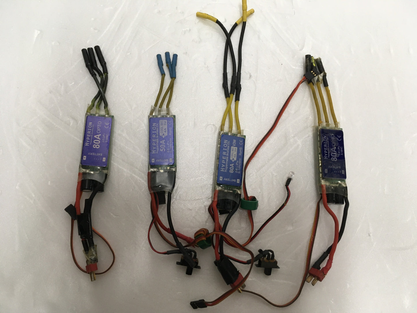 ※送料無料※ ラジコン 飛行機のパーツなど HYPERION モーター アンプ その他 詳細不明 セット ジャンク品 囗G