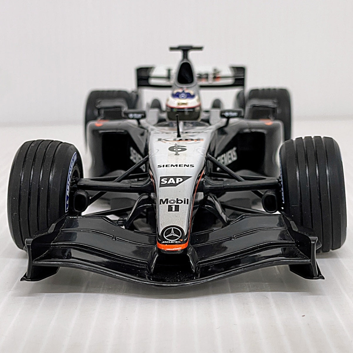 MINICHAMPS ミニチャンプス 1/18 ダイキャスト F1ミニカー マクラーレン・メルセデス MP4/19 #6 キミ・ライコネン