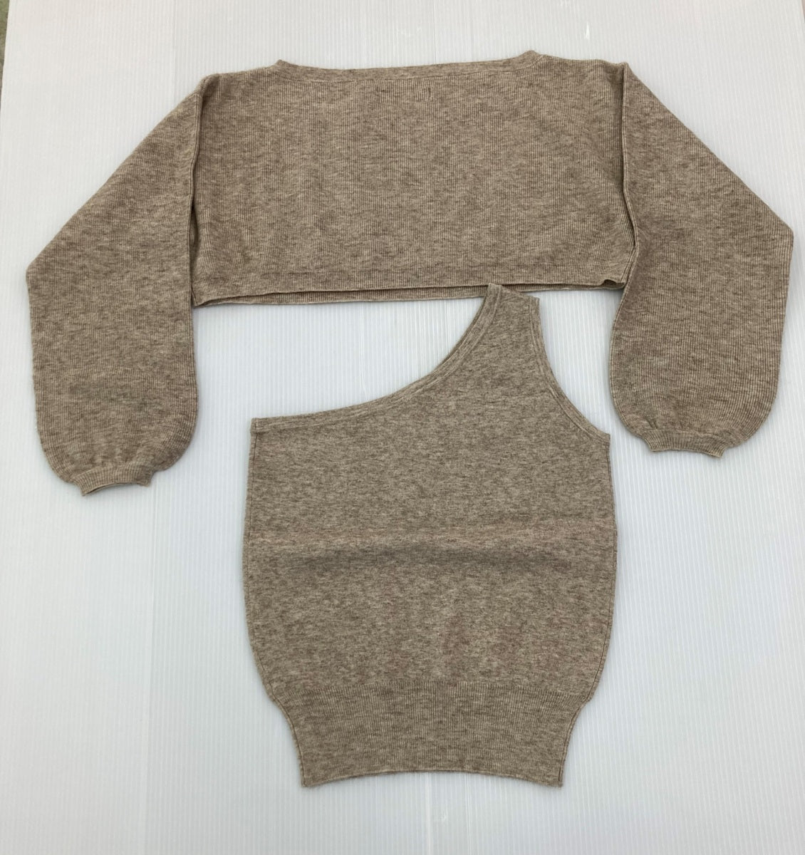 ※送料無料※ nina mew ニーナミュウ ニット セーター トップスセット 長袖 ミドル丈 ベージュ サイズF タグ付き 囗G巛