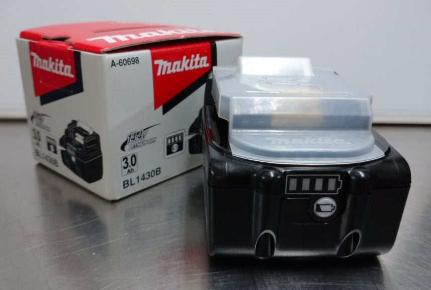未使用品 Makita マキタ 14.4V3.0AhLi-ionバッテリー BL1430B囗T巛