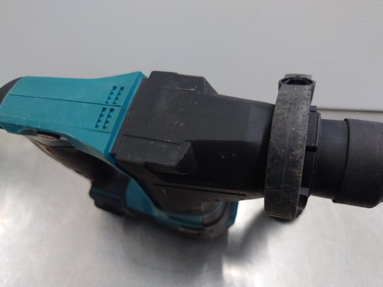 マキタ　Makita　10.8V　16ｍｍ充電式ハンマドリル　HR166DSMX　囗T巛