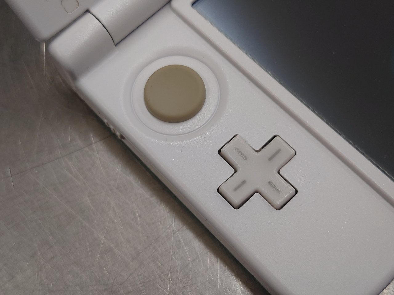 任天堂　ニンテンドー３ＤＳＬＬ　ミントｘホワイト　SPR-S-JPN-C0　充電器付き　囗T巛