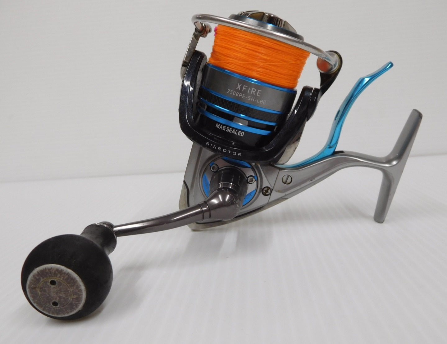 DAIWA ダイワ スピニングリール XFIRE 2508PE-SH-LBD 本体のみ キズあり囗T巛