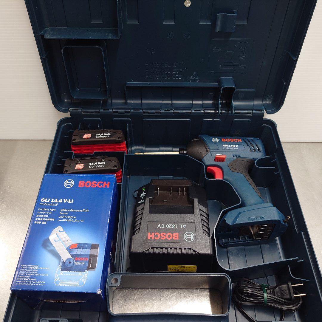 BOSCH　ボッシュ　14.4Vバッテリーインパクトドライバ　バッテリーライトセット　GDR1440-LIJ2　囗T巛