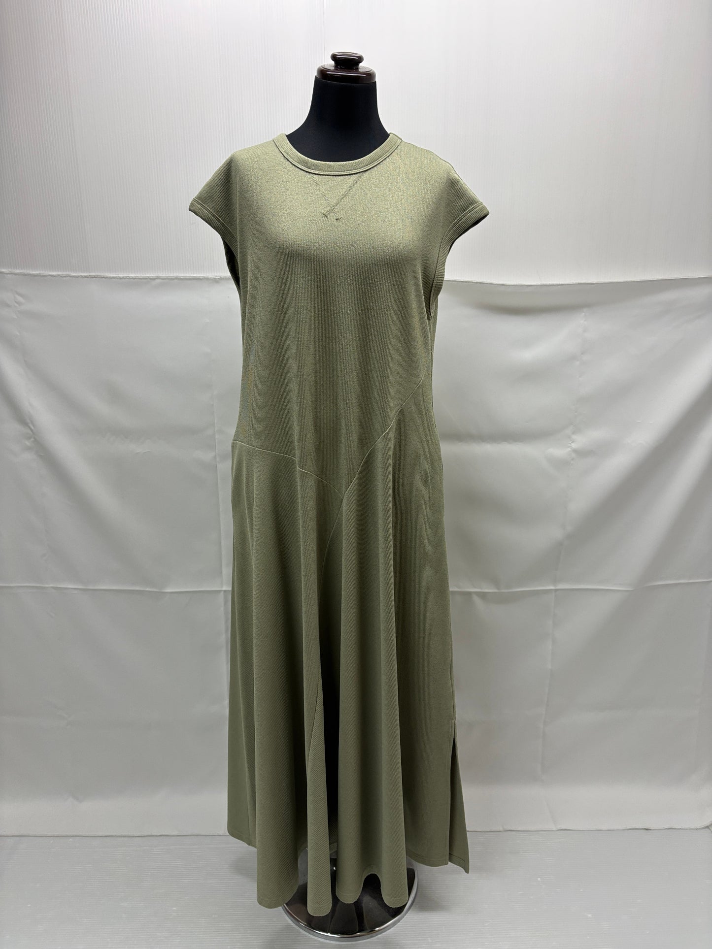 ビアズリー ノースリーブワンピース サイズF BEARDSLEY BEZ1011709A0003