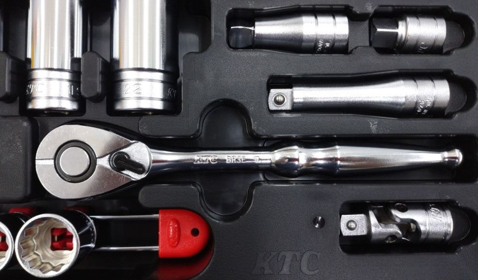 未使用品 ＫＴＣ 9.5sq(3/8)ソケットレンチセット TB3X20 囗T巛