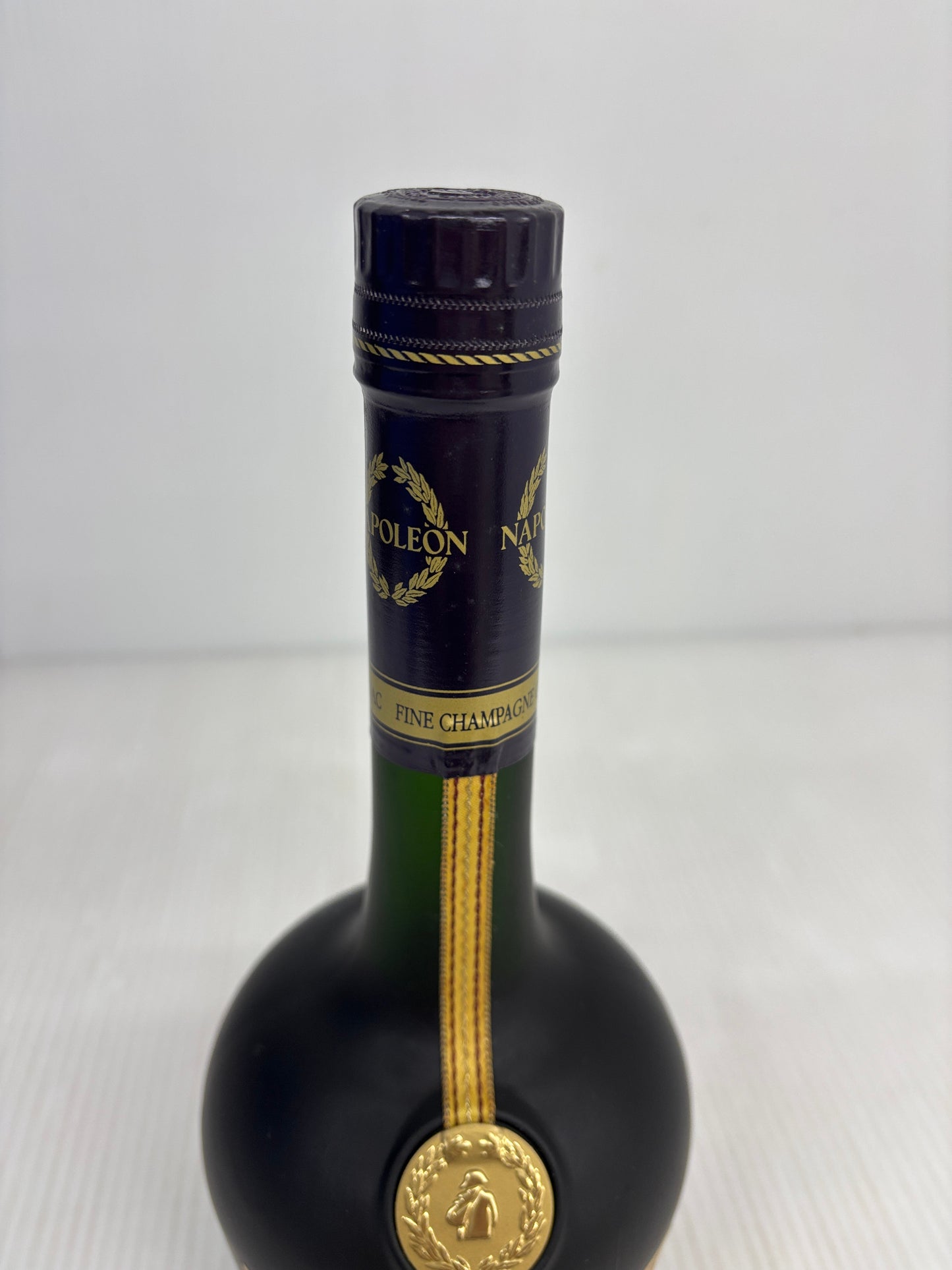 COURVOISIER NAPOLEON FINE CHAMPAGNE COGNAC クルボアジェ ナポレオン コニャック ブランデー 700ml