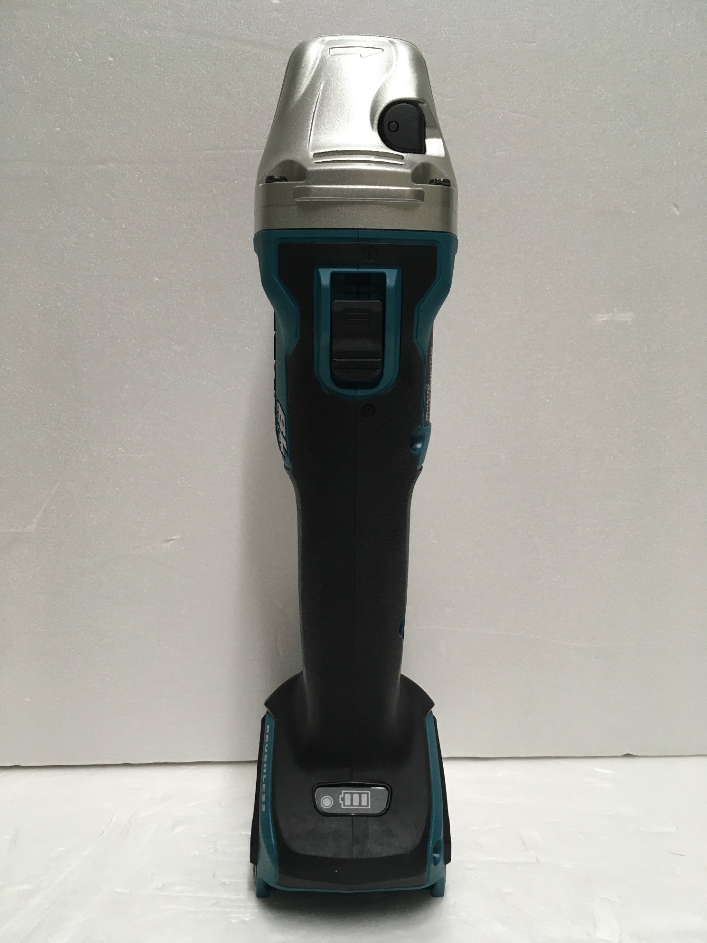 ※送料無料※ マキタ makita 100mm 充電式ディスクグラインダ GA404DZN 未使用相当 美品 囗G