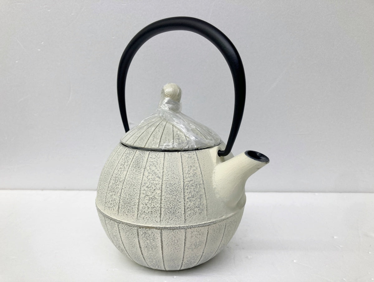 南部鉄器 壱鋳堂 ティーポット胡桃 0.5L