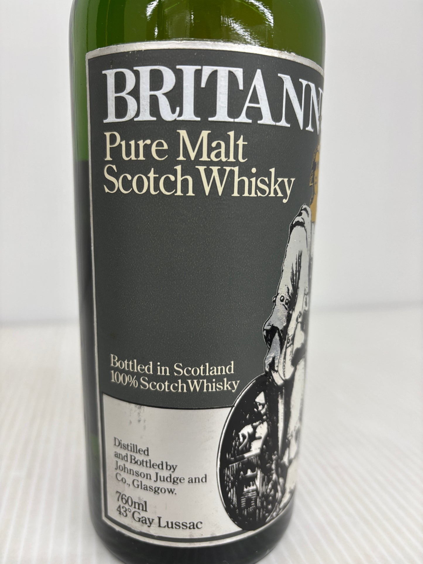 ブリタニア 8年 ピュアモルトスコッチウイスキー BRITANNIA 8YEARS OLD Pure Malt Scotch Whisky 特級 760ml
