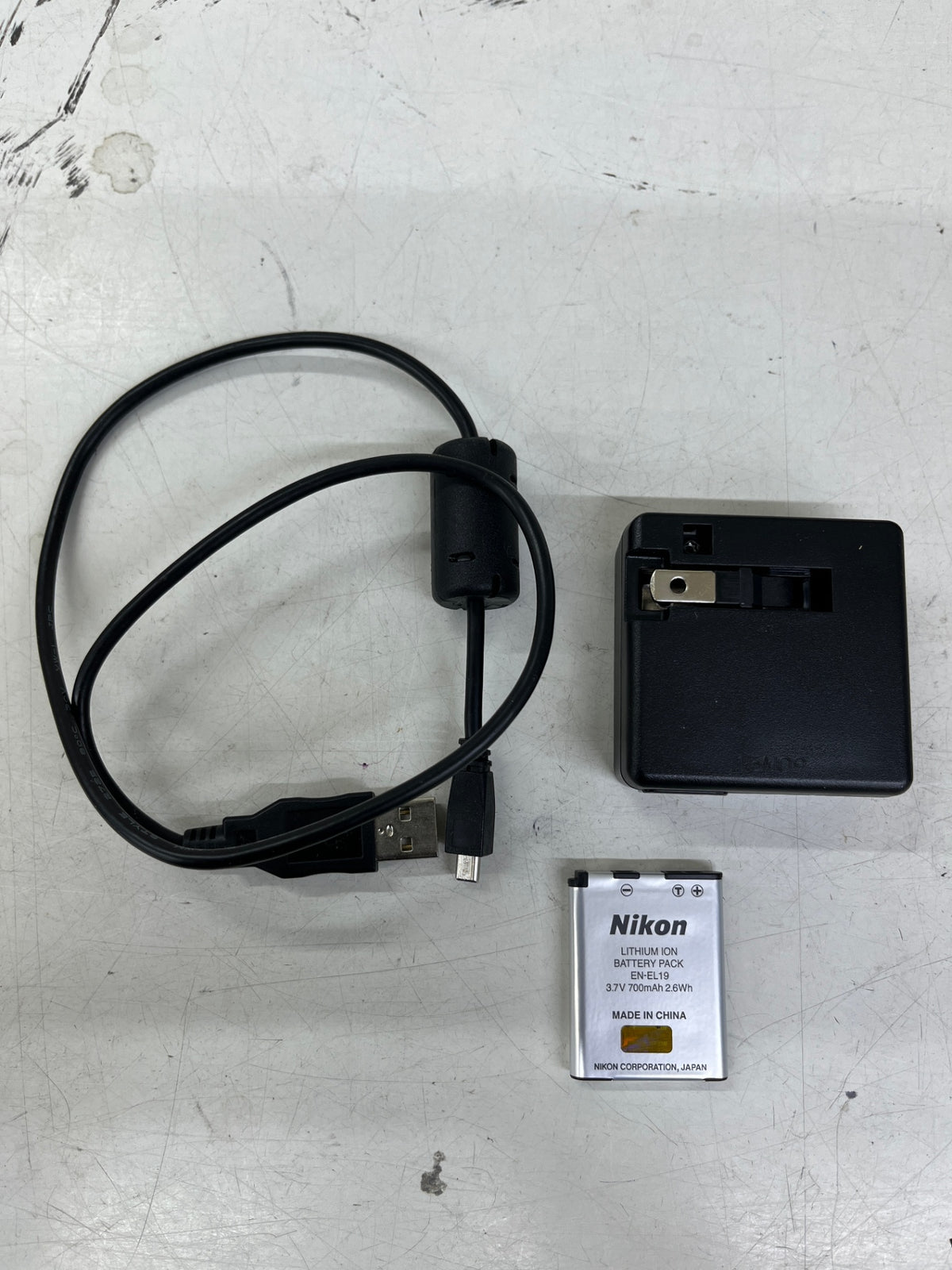 ジャンク Nikon ニコン デジタルカメラ COOLPIX S2900