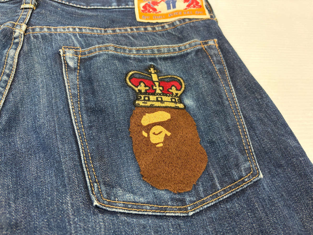 A BATHING APE エイプ デニム パンツ Mサイズ 猿王冠 刺繍