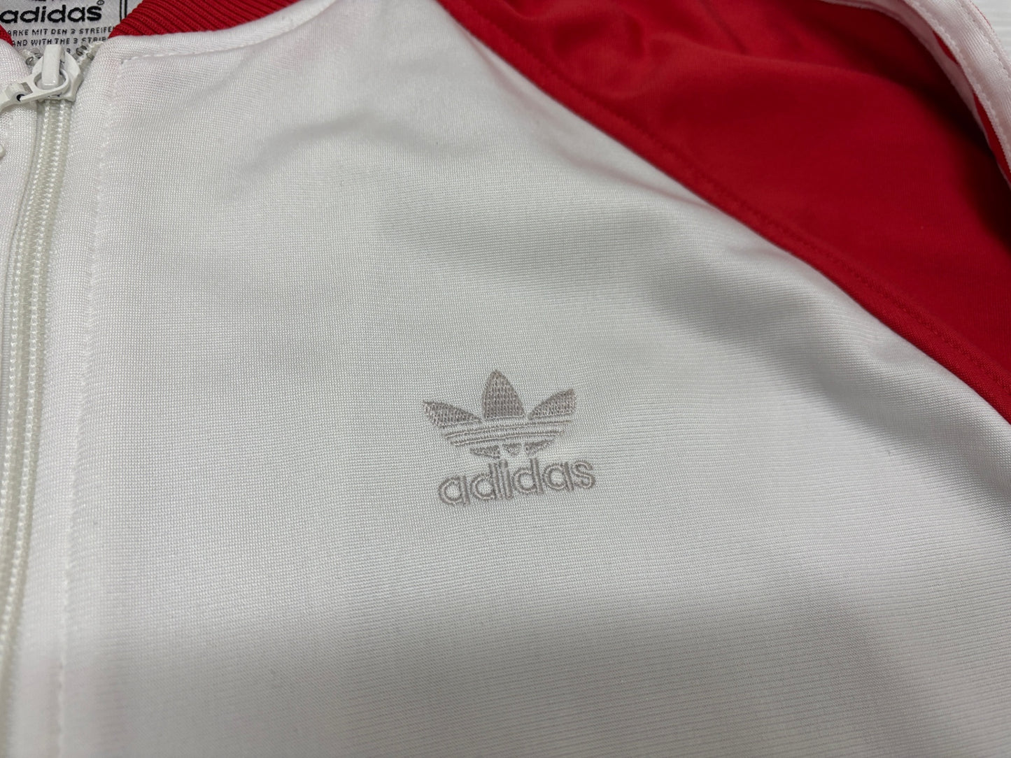 アディダス トラックジャケット ジャージ サイズS　adidas