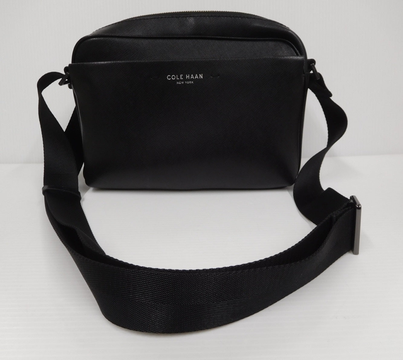 COLE HAAN コールハーン スローン カメラバッグ F12518 ブラック 中古囗T巛