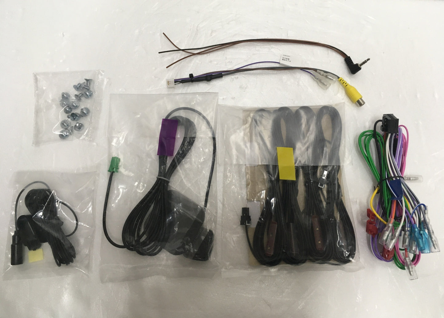 ※送料無料※ Pioneer carrozzeria  楽ナビ メモリーナビ AVIC-RZ520 地図データ2022年11月版 中古 囗G