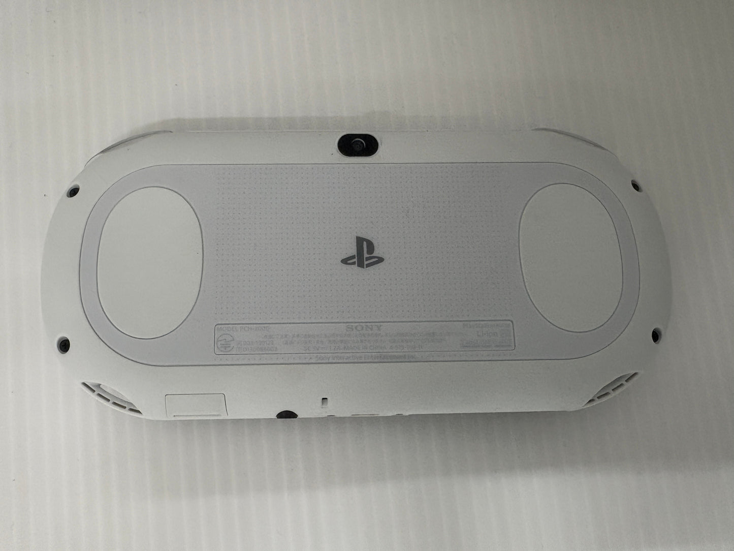 動作確認済 SONY PS Vita PCH-2000 ホワイト 本体 Minecraft 8GBメモリーカード ケース付き PSVITA