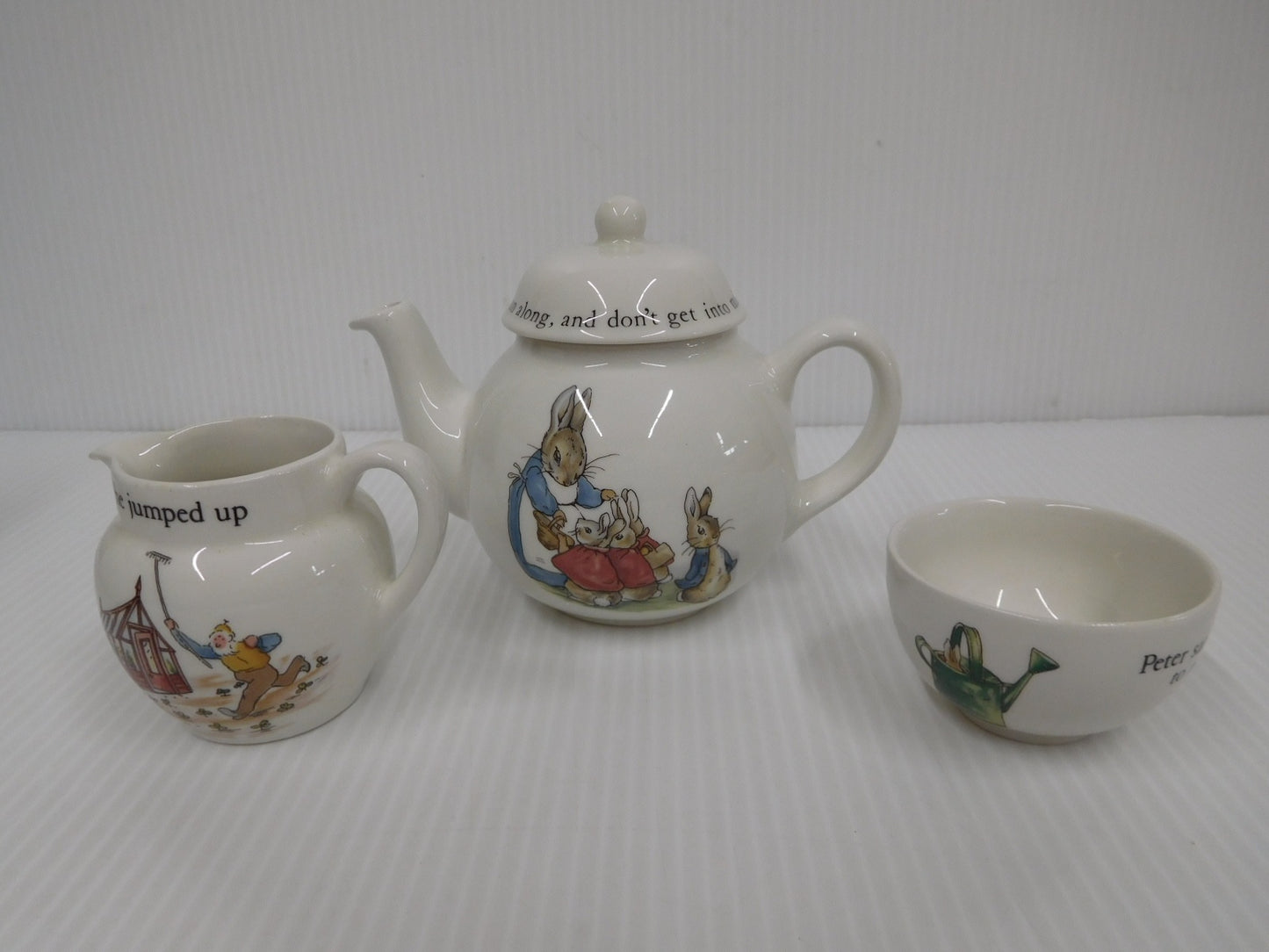 WEDGWOOD ピーターラビット チルドレンズポットセット 囗T巛