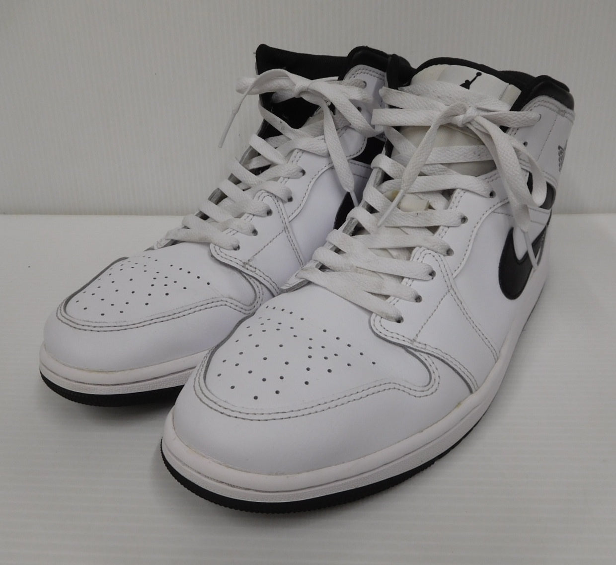 NIKE ナイキ AIR JORDAN 1 MID エア ジョーダン 1 ミッド ホワイト・ブラック DQ8426-132 size:29.5cm囗T巛