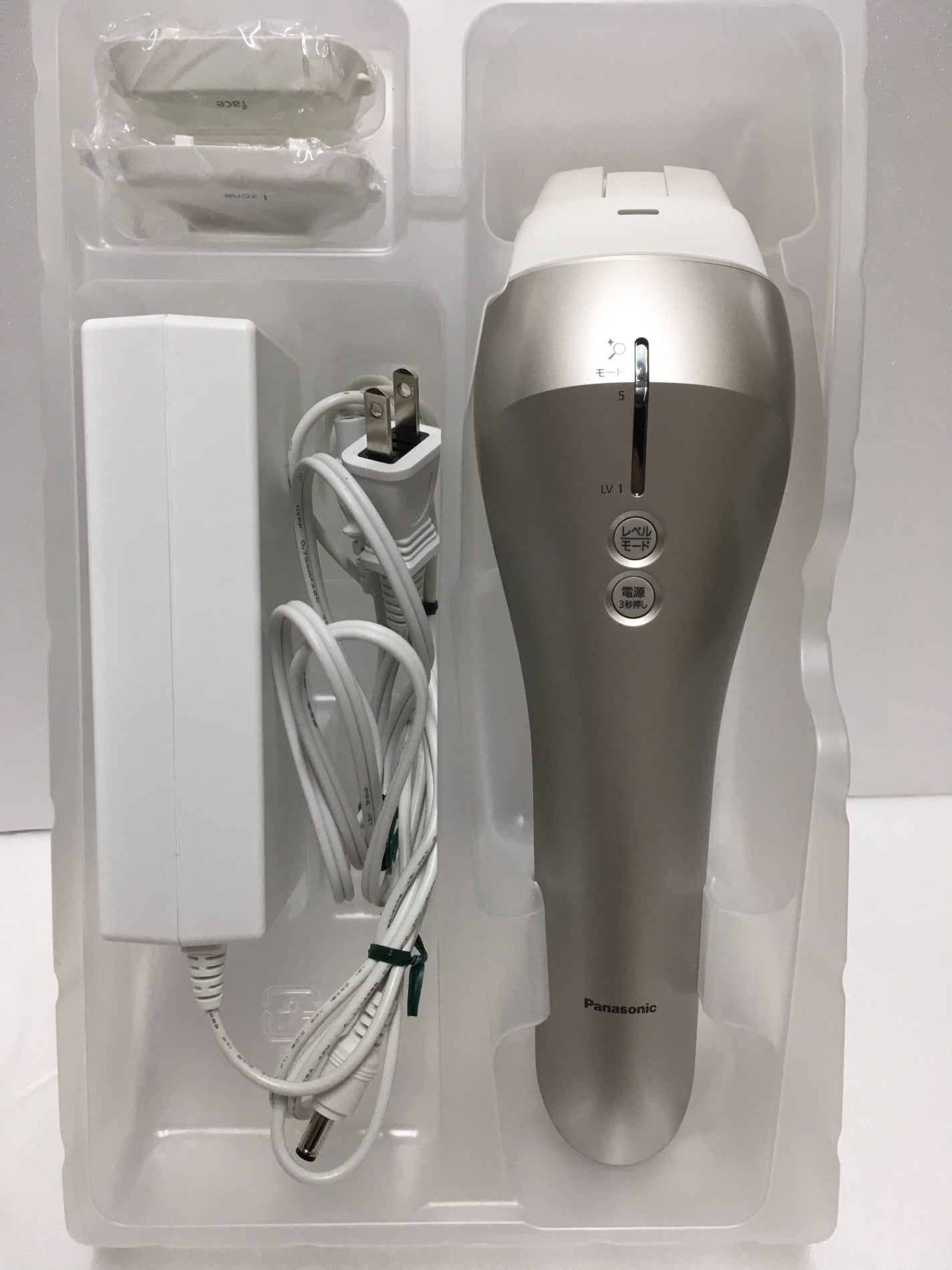 ※送料無料※ Panasonic 光美容器 光エステ ES-CWP97-N ボディ&フェイス用 ゴールド 中古 囗G