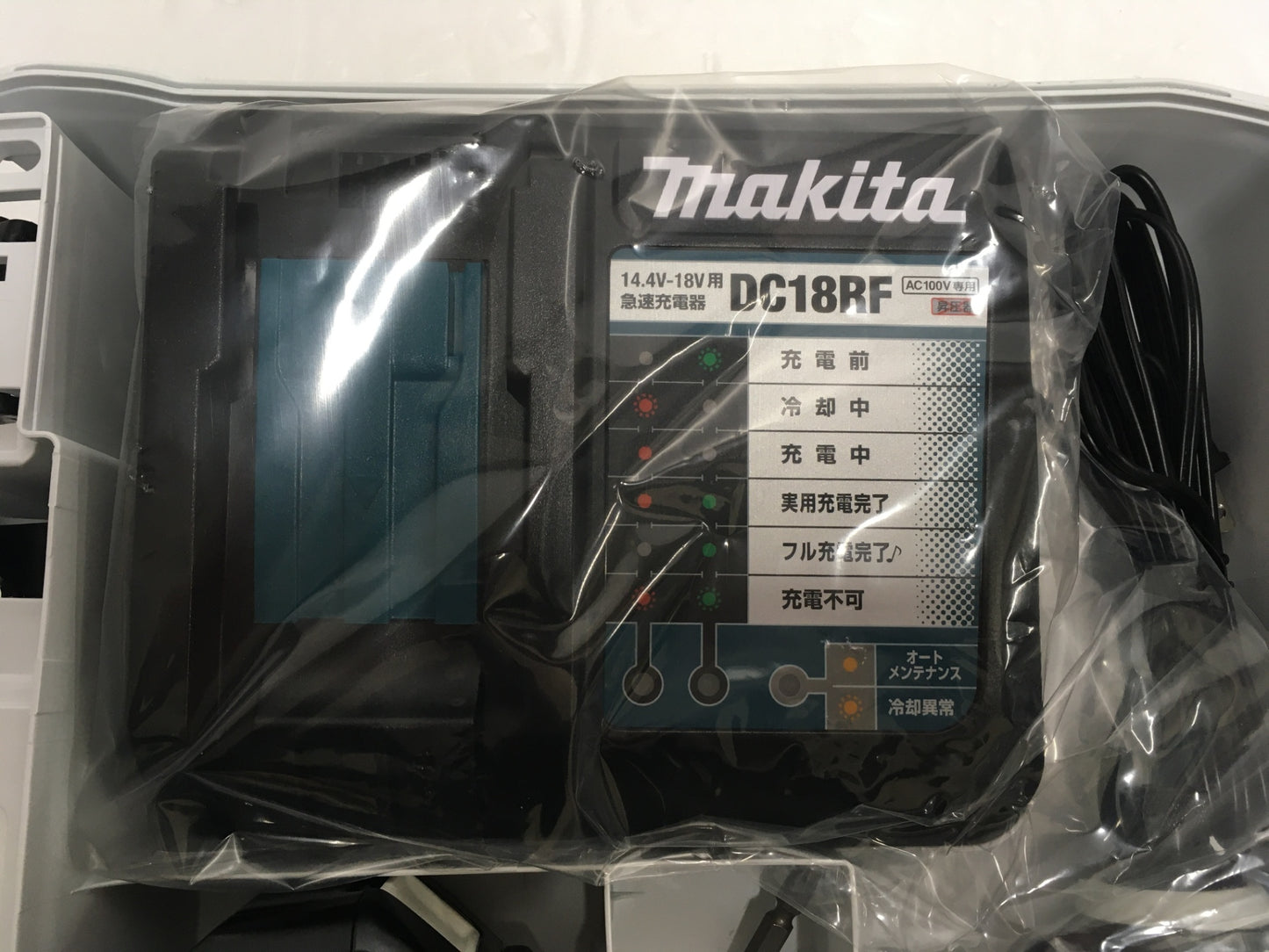 ※送料無料※ Makita 充電式インパクトドライバ TD149DRFXB ブラック 長期保管 未使用 囗G
