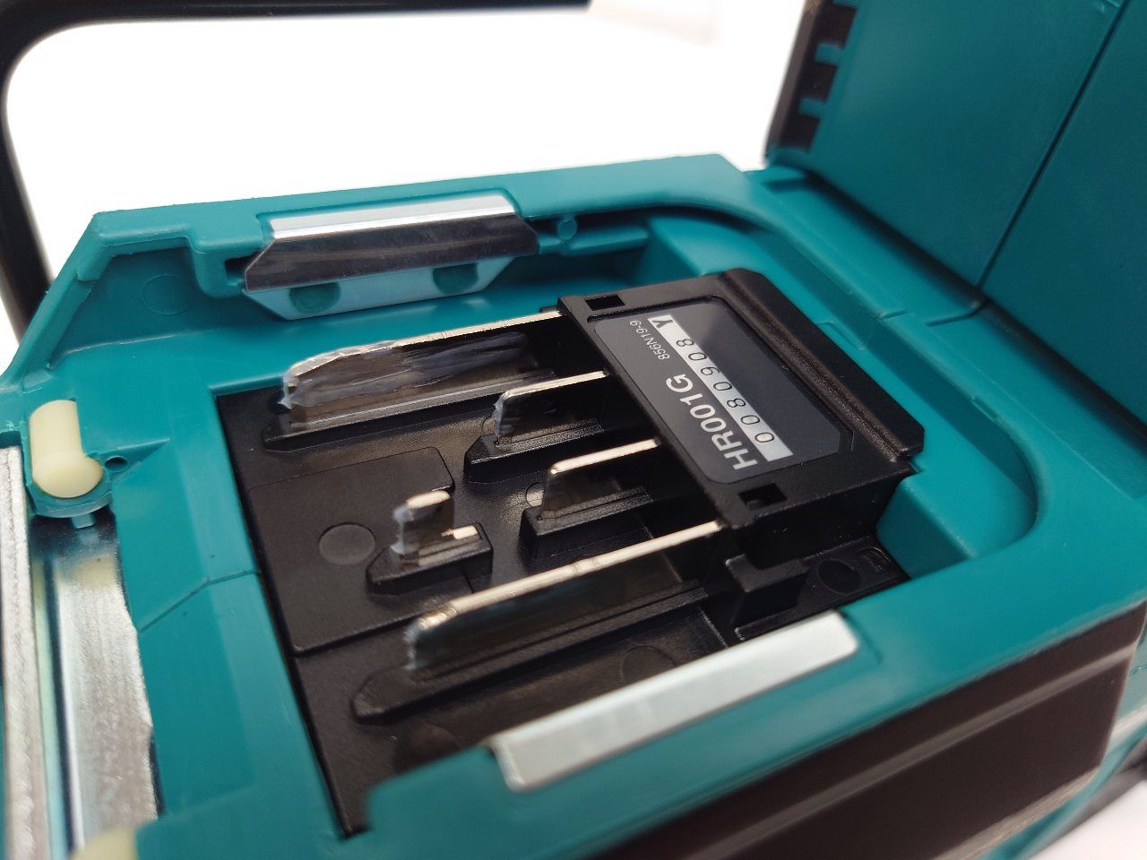 マキタ　Makita　28mm充電式ハンマドリル　HR001GRDX　未使用品　囗T巛