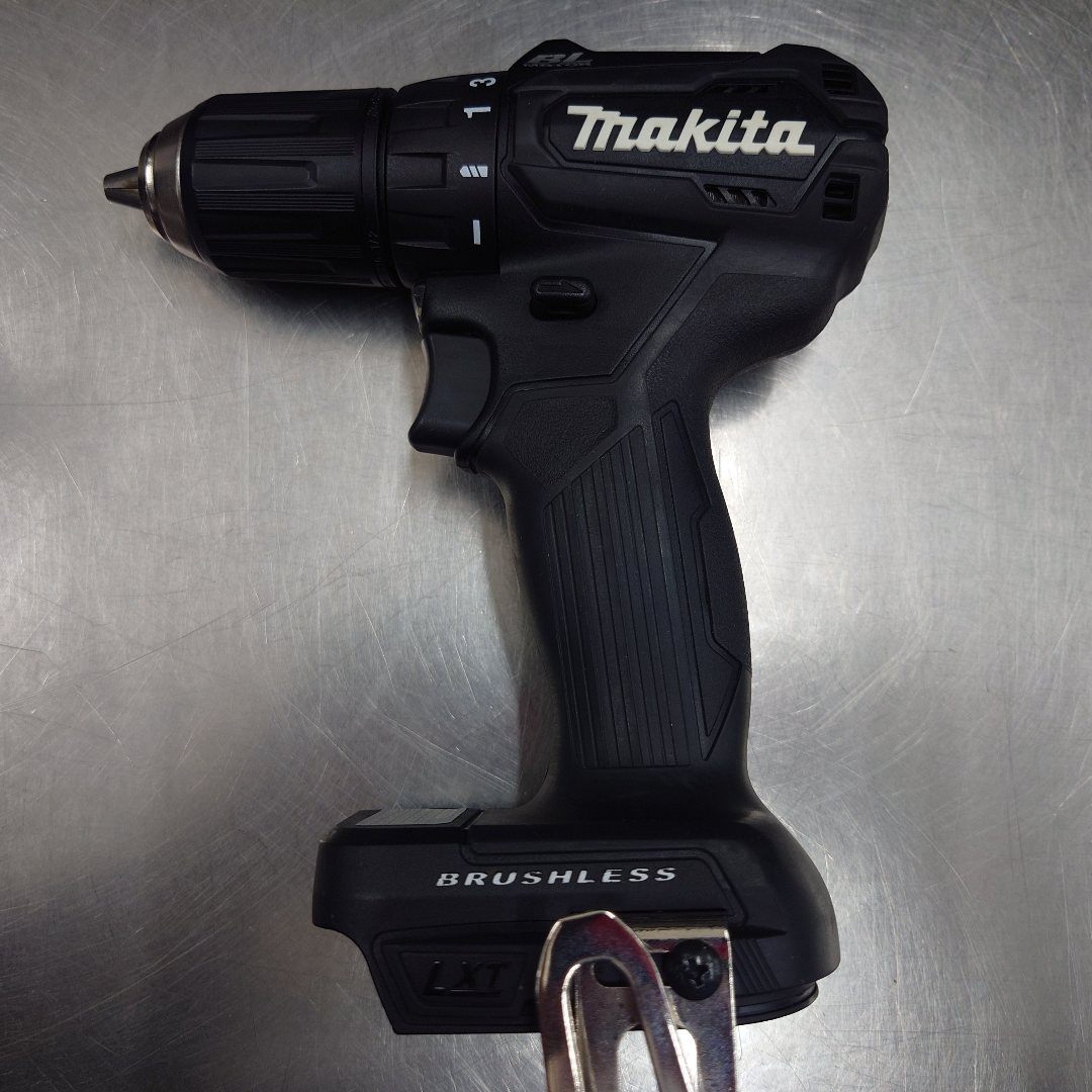 Makita　マキタ　18V充電式ドライバドリル（USAモデル）　XFD11ZB　囗T巛