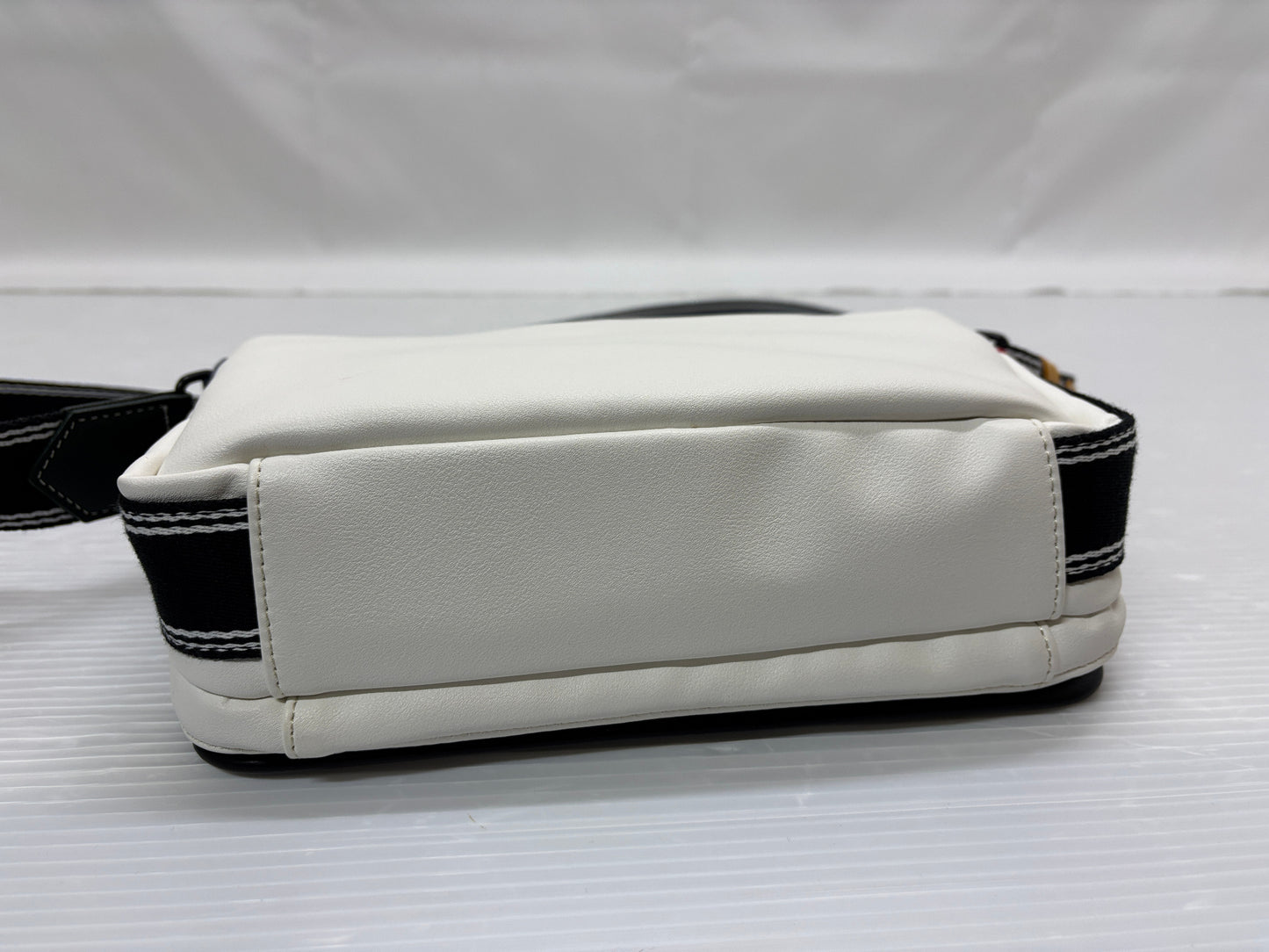 カステルバジャック ルックス 横型 ショルダーバッグ 049102 CASTELBAJAC LUXE