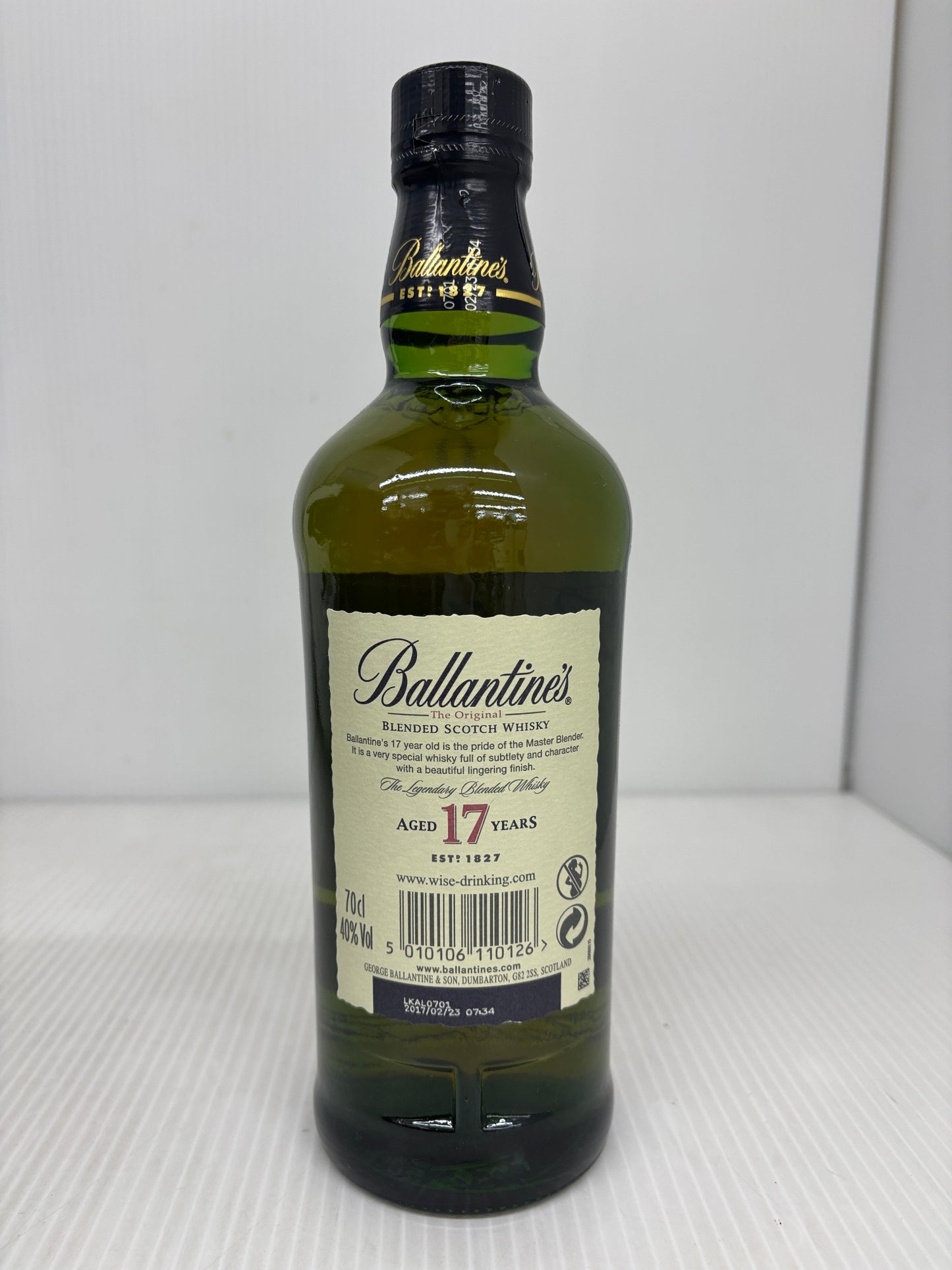 バランタイン 17年 スコッチ ウイスキー Ballantines scotch whisky 700ml
